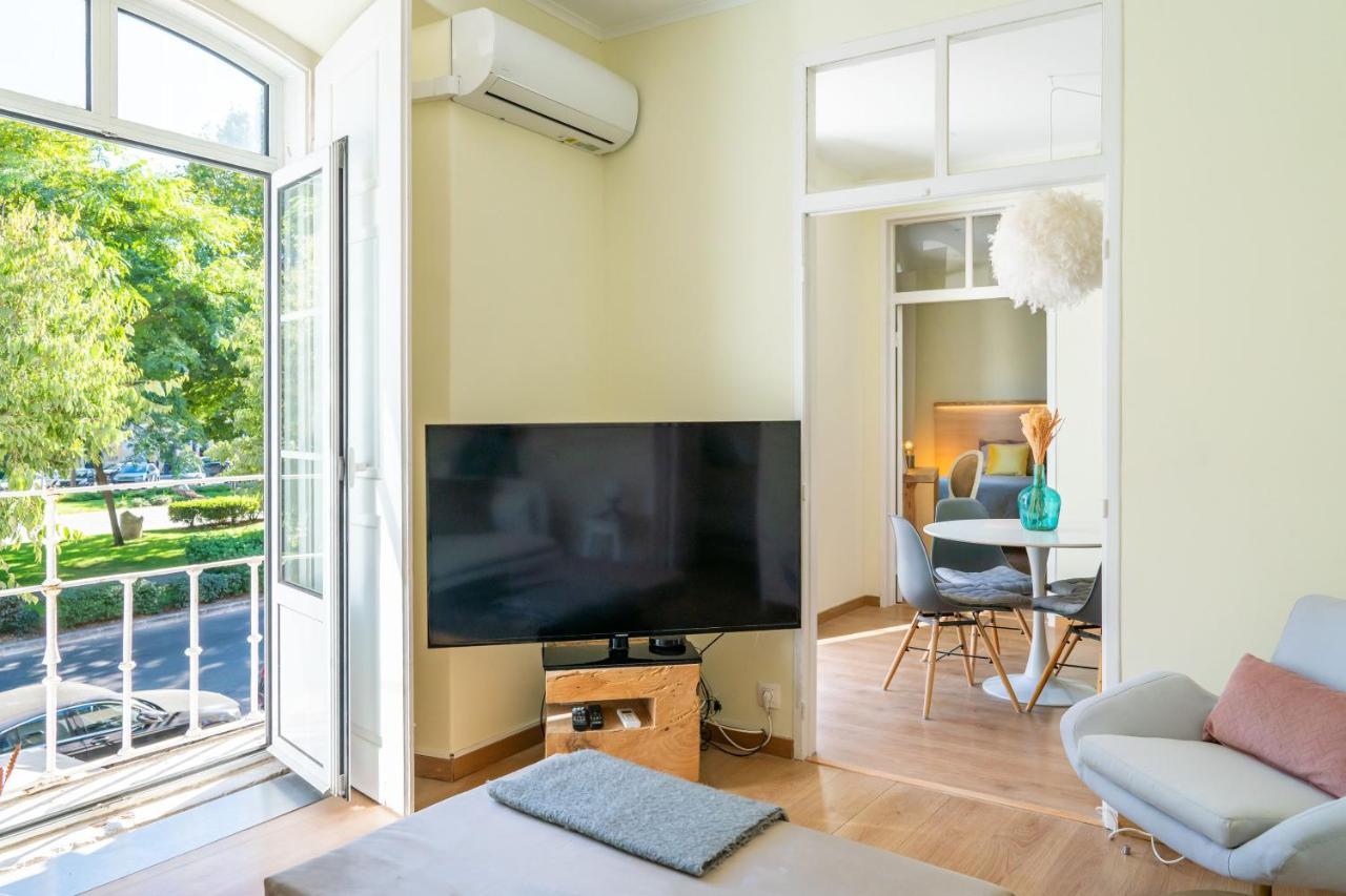 Casa St Yves - Sunny Flat In Setubal On Av Luisa Todi Apartment Exterior photo